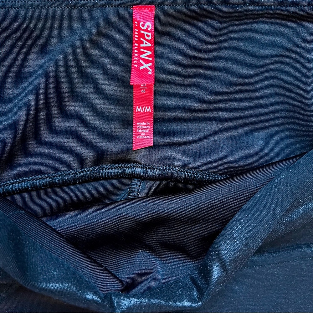 SPANX Moto Faux Leather Leggings - Picture 6 of 6